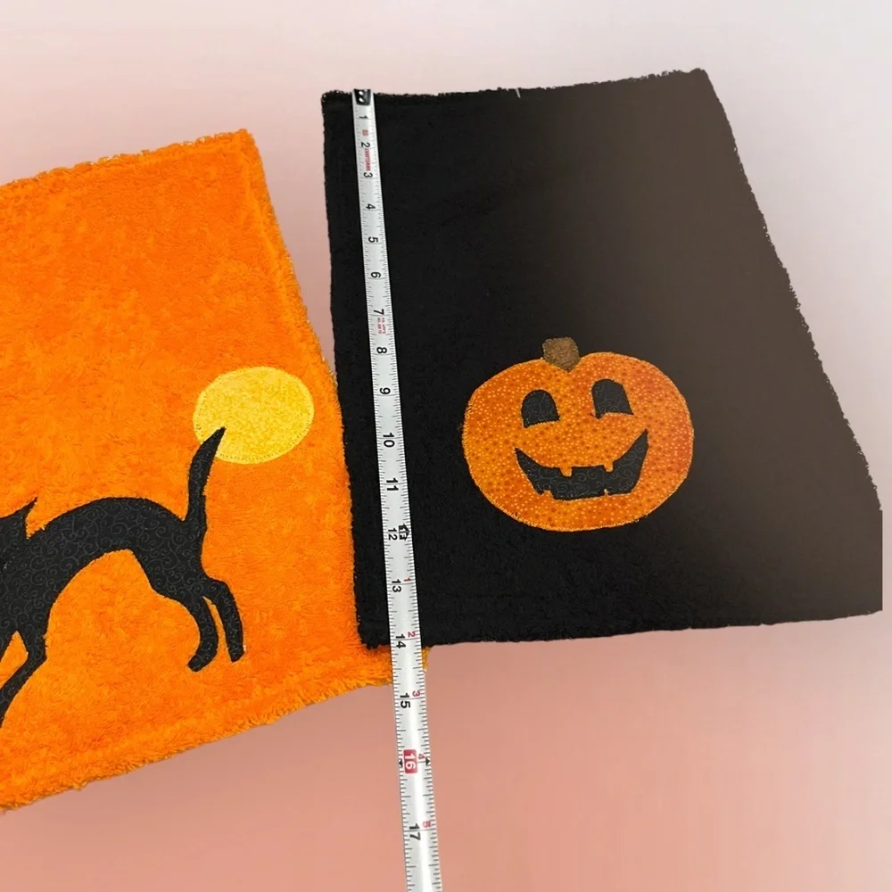 *Lot/3 𝑯𝒂𝒏𝒅𝒎𝒂𝒅𝒆 Halloween Hand Towels